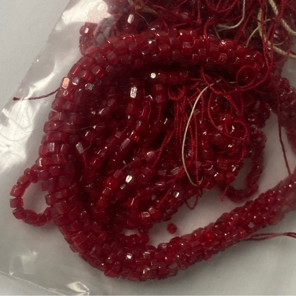 Czech Mixed Glass Bead Lot Red Pink Mixed Flowers Jewelry Making NEW Vintage - Picture 10 of 15